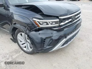 2021 Volkswagen Atlas SEL with VIN 1V2BR2CA9MC576221, listed as a IAAI auction lot 42176520 with 67,272 mi miles and . Bid and sale history available at DreamBid. Image 6.