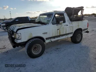 1989 Ford Bronco Custom with VIN 1FMEU15H7KLB31566, listed as a Copart auction lot 43197635 with 0 mi miles and Clean Title. Bid and sale history available at carsss.com. Image 1.