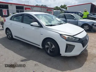 2018 Hyundai Ioniq SEL z VIN KMHC75LC2JU096795, wystawiony jako IAAI lot #42120793 z przebiegiem 111 058 mil mil oraz . Historia ofert i sprzedaży dostępna na DreamBid. Obrazek 1.