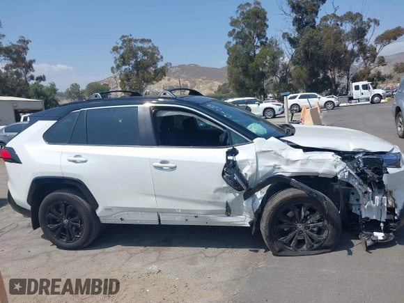 2023 Toyota RAV4 Hybrid XSE с VIN 4T3E6RFV0PU138218, выставлен на аукционе IAAI как лот 42181731 с пробегом 23 999 миль миль и . История ставок и продаж доступна на DreamBid. Изображение 13.