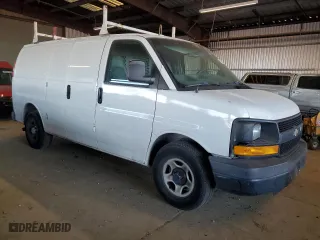 2008 Chevrolet Express Cargo Van with VIN 1GCFG15X281124438, listed as a Copart auction lot 42268255 with 250,967 mi miles and Clean Title. Bid and sale history available at carsss.com. Image 4.