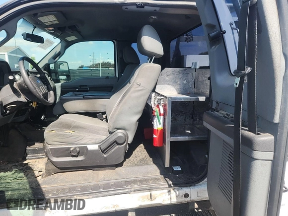 2016 Ford F-250 XLT with VIN 1FT7X2B69GEB70975, listed as a IAAI auction lot 42631424 with 238,000 mi miles and . Bid and sale history available at DreamBid. Image 20.