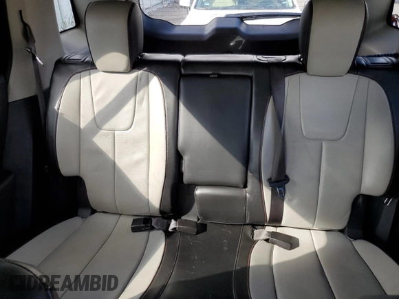 2017 GMC Terrain SLT with VIN 2GKFLUEK0H6116521, listed as a Copart auction lot 60702024 with 114,584 mi miles and Salvage Title. Bid and sale history available at carsss.com. Image 10.