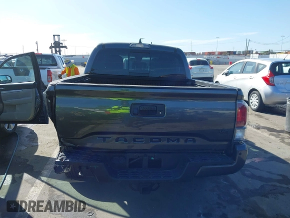 2020 Toyota Tacoma SR5 with VIN 3TMCZ5AN2LM351472, listed as a IAAI auction lot 41621286 with 48,402 mi miles and . Bid and sale history available at DreamBid. Image 16.