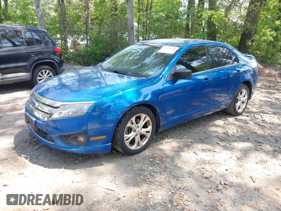 2012 Ford Fusion SE with VIN 3FAHP0HAXCR184823, listed as a IAAI auction lot 42176830 with 169,992 mi miles and . Bid and sale history available at carsss.com. Image 2.