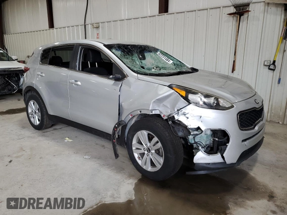 2018 Kia Sportage LX with VIN KNDPM3AC4J7375184, listed as a Copart auction lot 62231484 with 124,179 mi miles and Salvage Title. Bid and sale history available at carsss.com. Image 4.