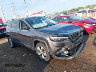 2020 Jeep Cherokee Limited with VIN 1C4PJMDX8LD527369, listed as a IAAI auction lot 39920793 with 33,776 mi miles. Bid and sale history available at carsss.com. Image 1.