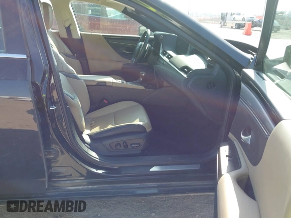2020 Lexus ES with VIN 58ADZ1B1XLU070884, listed as a IAAI auction lot 41795531 with 76,483 mi miles. Bid and sale history available at carsss.com. Image 5.