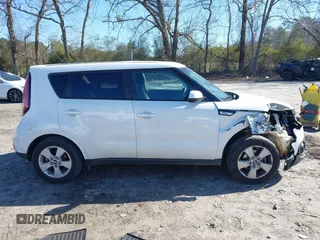 2019 Kia Soul with VIN KNDJN2A23K7634530, listed as a IAAI auction lot 41732677 with 96,586 mi miles. Bid and sale history available at carsss.com. Image 13.