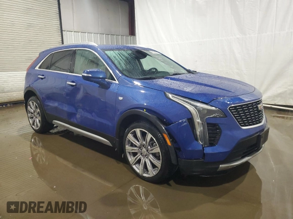 2021 Cadillac XT4 AWD Premium Luxury with VIN 1GYFZDR49MF044119, listed as a Copart auction lot 44242575 with 36,479 mi miles and Salvage Title. Bid and sale history available at carsss.com. Image 4.