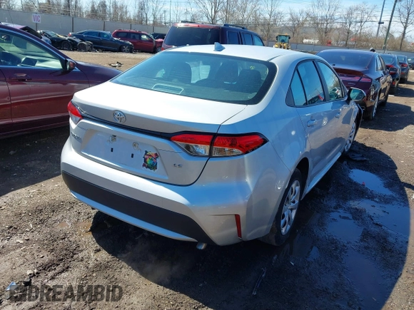 2022 Toyota Corolla LE with VIN 5YFEPMAE7NP275266, listed as a IAAI auction lot 41817242 with 96,399 mi miles. Bid and sale history available at carsss.com. Image 4.