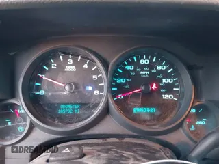 2008 Chevrolet Silverado 1500 Work Truck with VIN 1GCEK14C28Z329235, listed as a IAAI auction lot 41733369 with 185,732 mi miles. Bid and sale history available at carsss.com. Image 7.