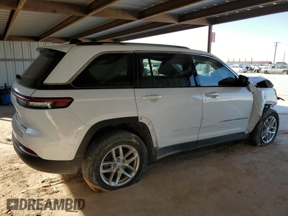 2023 Jeep Grand Cherokee Laredo z VIN 1C4RJGAG7PC535294, wystawiony jako Copart lot #87948155 z przebiegiem 43 469 mil mil oraz Czysty tytuł • Clean title. Historia ofert i sprzedaży dostępna na DreamBid. Obrazek 3.