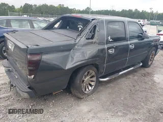 2004 Chevrolet Avalanche with VIN 3GNEC12T64G152478, listed as a IAAI auction lot 42329636 with 231,303 mi miles and . Bid and sale history available at DreamBid. Image 4.