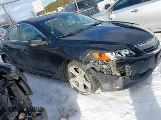 2013 Acura ILX 2.4L Premium Pkg with VIN 19VDE2E51DE000596, listed as a IAAI auction lot 41498960 with 199,419 mi miles. Bid and sale history available at carsss.com. Image 1.