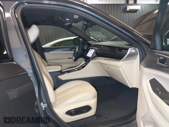 2024 Jeep Grand Cherokee Limited with VIN 1C4RJHBG5RC258264, listed as a IAAI auction lot 42053109 with Not provided miles and . Bid and sale history available at DreamBid. Image 5.
