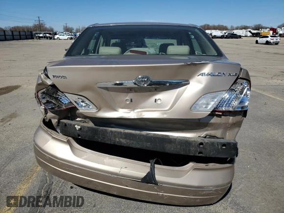 2002 Toyota Avalon XL z VIN 4T1BF28B72U200700, wystawiony jako Copart lot #50809455 z przebiegiem 151 328 mil mil oraz Szkoda całkowita • Salvage title. Historia ofert i sprzedaży dostępna na DreamBid. Obrazek 6.