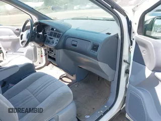 1998 Toyota Sienna CE z VIN 4T3GF19C2WU063623, wystawiony jako IAAI lot #42142554 z przebiegiem 272 791 mil mil oraz . Historia ofert i sprzedaży dostępna na DreamBid. Obrazek 5.