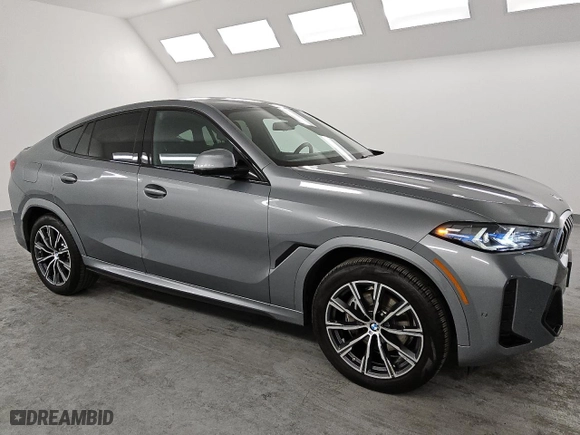 2025 BMW X6 xDrive40i with VIN 5UX33EX0XS9W23680, listed as a Copart auction lot 49400645 with 19,476 mi miles and Clean Title. Bid and sale history available at carsss.com. Image 4.