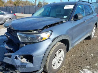 2021 Ford Explorer XLT z VIN 1FMSK8DH4MGB22676, wystawiony jako IAAI lot #41413548 z przebiegiem 41 287 mil mil oraz . Historia ofert i sprzedaży dostępna na DreamBid. Obrazek 2.