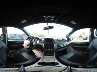 2018 Dodge Grand Caravan SXT z VIN 2C4RDGCG4JR179115, wystawiony jako IAAI lot #41163101 z przebiegiem 107 258 mil mil oraz . Historia ofert i sprzedaży dostępna na DreamBid. Obrazek 22.