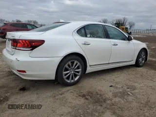 2014 Lexus LS 460 with VIN JTHCL5EF4E5021098, listed as a Copart auction lot 41411565 with 134,513 mi miles and Salvage title. Bid and sale history available at DreamBid. Image 3.