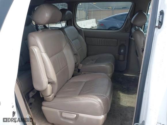1998 Toyota Sienna LE with VIN 4T3ZF13C9WU088651, listed as a IAAI auction lot 41820184 with 172,808 mi miles. Bid and sale history available at carsss.com. Image 8.
