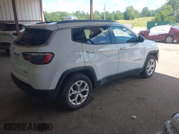 2024 Jeep Compass Latitude with VIN 3C4NJDBN3RT117560, listed as a IAAI auction lot 42732859 with 34,412 mi miles and . Bid and sale history available at DreamBid. Image 4.