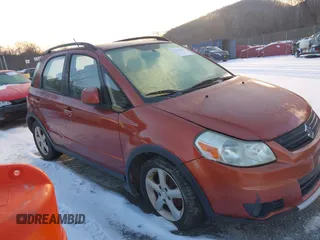 2007 Suzuki SX4 with VIN JS2YB413775111452, listed as a IAAI auction lot 41258800 with 171,145 mi miles. Bid and sale history available at carsss.com. Image 1.