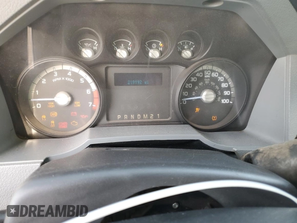 2011 Ford F-250 XL с VIN 1FT7X2B61BED02099, выставлен на аукционе Copart как лот 52741645 с пробегом 219 192 миль миль и Списание • Salvage title. История ставок и продаж доступна на DreamBid. Изображение 9.