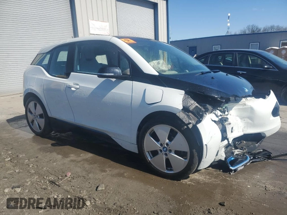 2015 BMW i3 z VIN WBY1Z4C51FV502745, wystawiony jako Copart lot #51739575 z przebiegiem Nie podano mil oraz Szkoda całkowita • Salvage title. Historia ofert i sprzedaży dostępna na DreamBid. Obrazek 4.