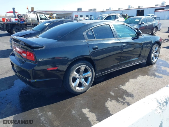 2013 Dodge Charger RT Max with VIN 2C3CDXCT0DH600670, listed as a IAAI auction lot 41449689 with 172,413 mi miles. Bid and sale history available at carsss.com. Image 4.