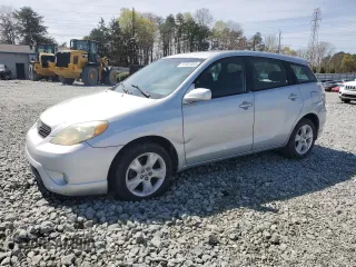 2005 Toyota Matrix STD with VIN 2T1KR32E95C356825, listed as a Copart auction lot 51387055 with 299,999 mi miles and Clean Title. Bid and sale history available at DreamBid. Image 1.