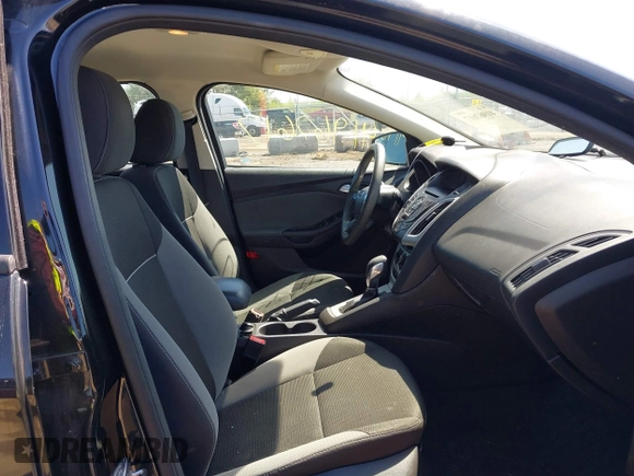 2014 Ford Focus SE with VIN 1FADP3K20EL428918, listed as a IAAI auction lot 41967617 with 114,386 mi miles. Bid and sale history available at carsss.com. Image 5.