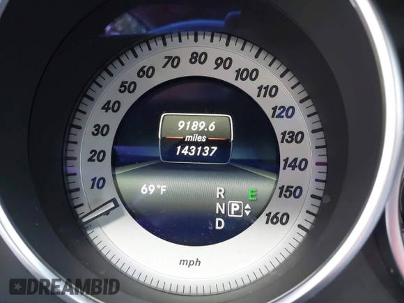2015 Mercedes-Benz E-Class E 400 with VIN WDDKJ6FB5FF294900, listed as a IAAI auction lot 42067425 with 143,137 mi miles. Bid and sale history available at carsss.com. Image 15.