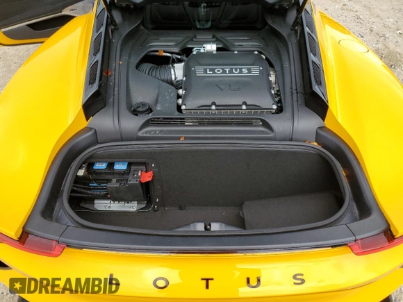 2024 Lotus Emira First Edition z VIN SCCLEKAXXRHB11497, wystawiony jako Copart lot #69382294 z przebiegiem 257 mil mil oraz Szkody całkowita. Historia ofert i sprzedaży dostępna na DreamBid. Obrazek 11.