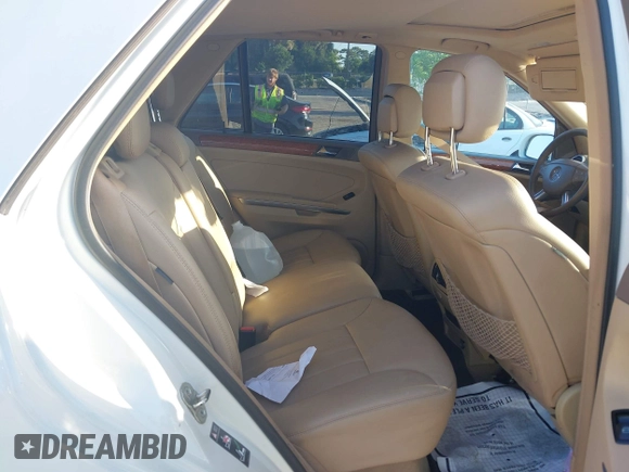 2008 Mercedes-Benz M 350 with VIN 4JGBB86E78A339747, listed as a IAAI auction lot 42133297 with 201,280 mi miles and . Bid and sale history available at DreamBid. Image 8.