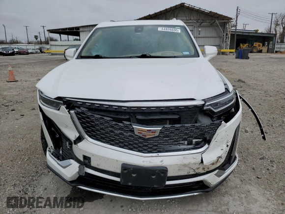 2022 Cadillac XT6 Premium Luxury z VIN 1GYKPFRS0NZ150862, wystawiony jako Copart lot #44926695 z przebiegiem 39 627 mil mil oraz Szkoda całkowita • Salvage title. Historia ofert i sprzedaży dostępna na DreamBid. Obrazek 5.