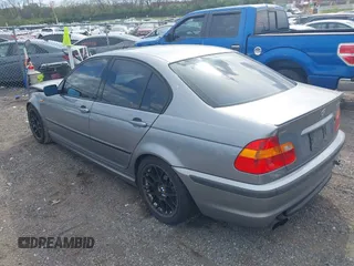 2003 BMW 3 Series 330i with VIN WBAEV53463KM04252, listed as a IAAI auction lot 42006945 with 193,387 mi miles. Bid and sale history available at carsss.com. Image 3.