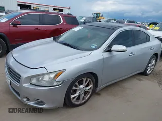 2014 Nissan Maxima SV with VIN 1N4AA5APXEC451832, listed as a IAAI auction lot 42749050 with 137,524 mi miles and . Bid and sale history available at DreamBid. Image 2.
