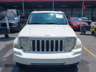 2008 Jeep Liberty Limited z VIN 1J8GN58KX8W193424, wystawiony jako IAAI lot #42398191 z przebiegiem 211 549 mil mil oraz . Historia ofert i sprzedaży dostępna na DreamBid. Obrazek 6.
