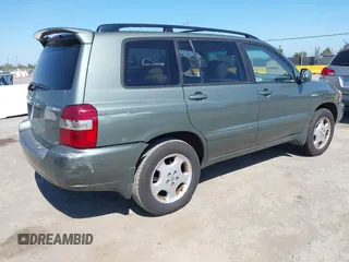 2005 Toyota Highlander z VIN JTEEP21AX50074209, wystawiony jako IAAI lot #42229791 z przebiegiem 180 122 mil mil oraz . Historia ofert i sprzedaży dostępna na DreamBid. Obrazek 4.