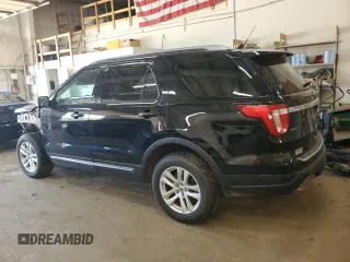 2018 Ford Explorer XLT z VIN 1FM5K8D81JGC06110, wystawiony jako Copart lot #58719295 z przebiegiem 92 645 mil mil oraz Szkoda całkowita • Salvage title. Historia ofert i sprzedaży dostępna na DreamBid. Obrazek 2.