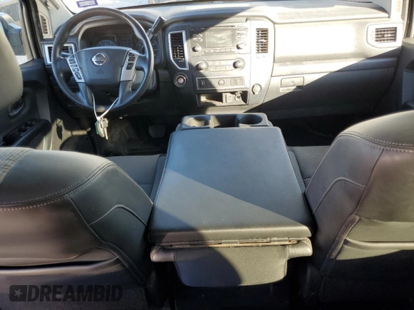 2017 Nissan Titan with VIN 1N6AA1F10HN501280, listed as a Copart auction lot 81840124 with 217,906 mi miles and Clean title. Bid and sale history available at DreamBid. Image 8.