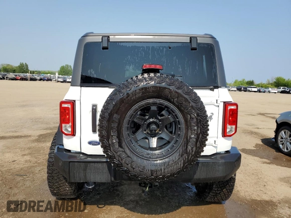 2024 Ford Bronco Big Bend z VIN 1FMDE7BH7RLA34989, wystawiony jako Copart lot #56479135 z przebiegiem 16 320 mil mil oraz Czysty tytuł • Clean title. Historia ofert i sprzedaży dostępna na DreamBid. Obrazek 6.