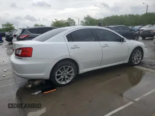 2011 Mitsubishi Galant ES z VIN 4A32B3FF2BE016106, wystawiony jako Copart lot #54434405 z przebiegiem 249 495 mil mil oraz Szkody całkowita. Historia ofert i sprzedaży dostępna na DreamBid. Obrazek 3.