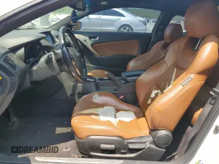 2013 Hyundai Genesis Coupe Grand Touring z VIN KMHHU6KJ7DU095649, wystawiony jako Copart lot #59371065 z przebiegiem Nie podano mil oraz Czysty tytuł • Clean title. Historia ofert i sprzedaży dostępna na DreamBid. Obrazek 7.