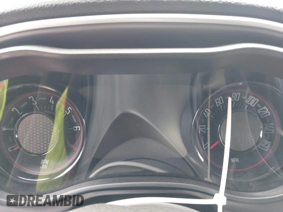 2019 Dodge Challenger SXT z VIN 2C3CDZAGXKH632914, wystawiony jako IAAI lot #42218764 z przebiegiem Nie podano mil oraz . Historia ofert i sprzedaży dostępna na DreamBid. Obrazek 7.