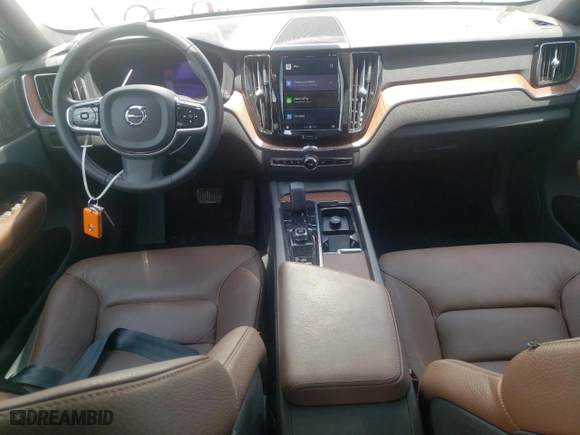 2023 Volvo XC60 Plus Bright Theme with VIN YV4L12DE4P1259474, listed as a Copart auction lot 57927694 with 18,576 mi miles and Salvage Title. Bid and sale history available at carsss.com. Image 8.