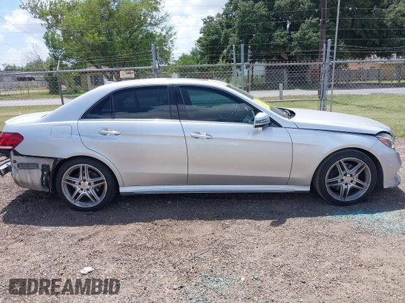 2014 Mercedes-Benz E 350 Sport с VIN WDDHF5KB5EA897143, выставлен на аукционе IAAI как лот 42451320 с пробегом 136 894 миль миль и . История ставок и продаж доступна на DreamBid. Изображение 14.